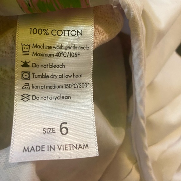 Sweet little Christmas dress - Picture 5 of 8